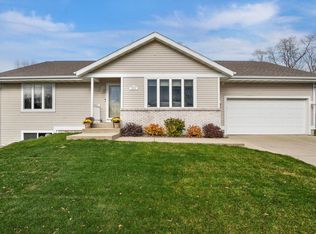 3290 Box Hill Rd, Sun Prairie, WI 53590
