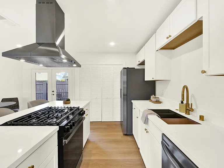 6610 Oak Leaf Ct — Photo 6