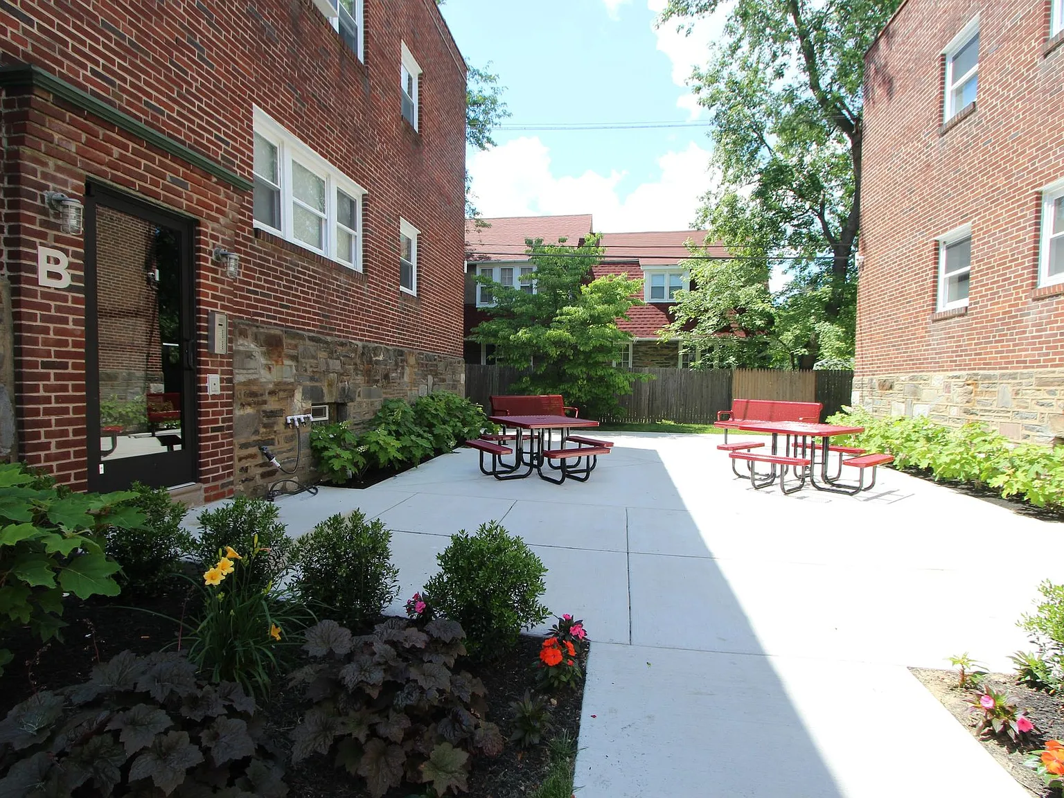 Marita Apartments — Photo 1