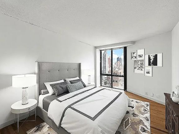3rd image of 360 E 57th St APT 10A
