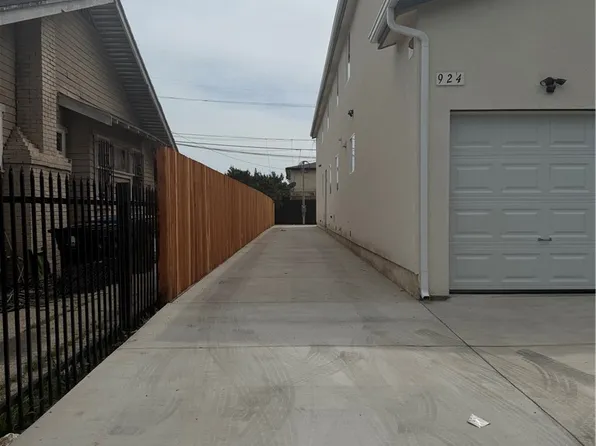 924 W 75th St, Los Angeles, CA 90044