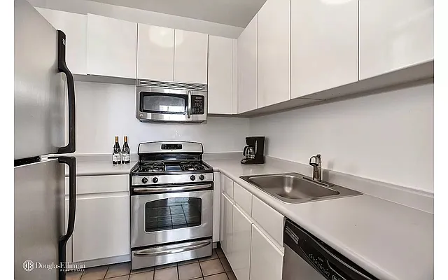 Rented by Douglas Elliman | media 11