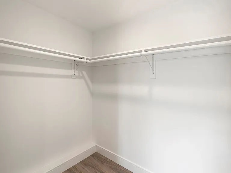 2414 S West View St — Photo 33