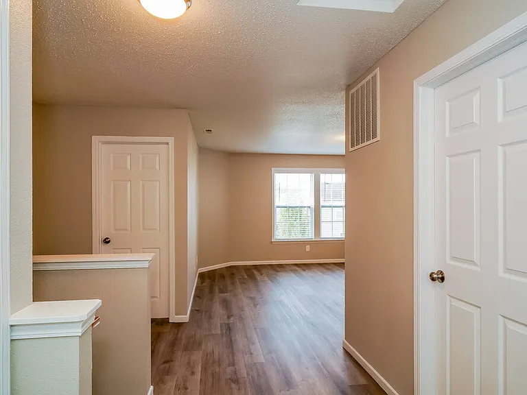 10767 Miller Dr — Photo 10