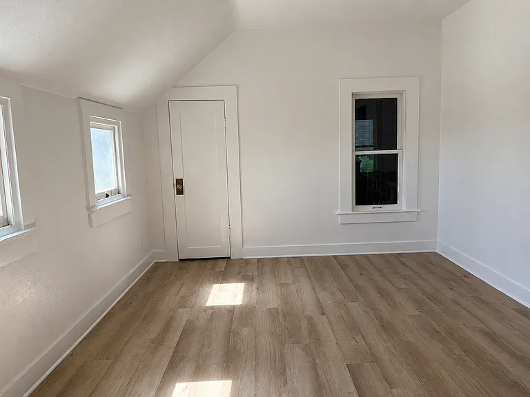 1314 SW Hall St — Photo 11