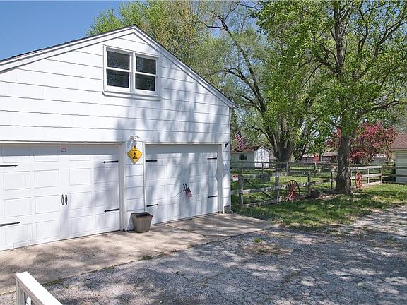2nd image of 12906 E Silver Ln