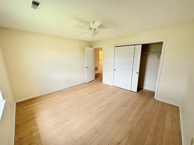 1505 W 8th Street Ter — Photo 11