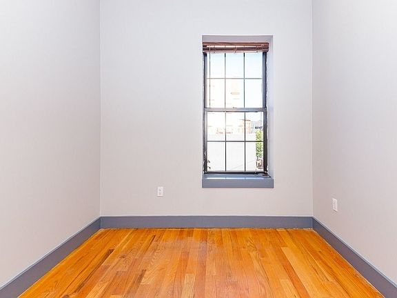 4th image of 366 Stockton St #2B