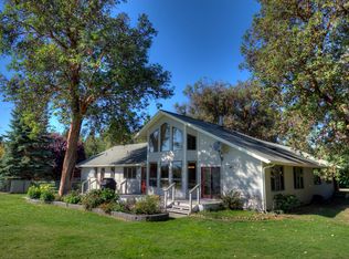 452 Kirner Rd, Sequim, WA 98382