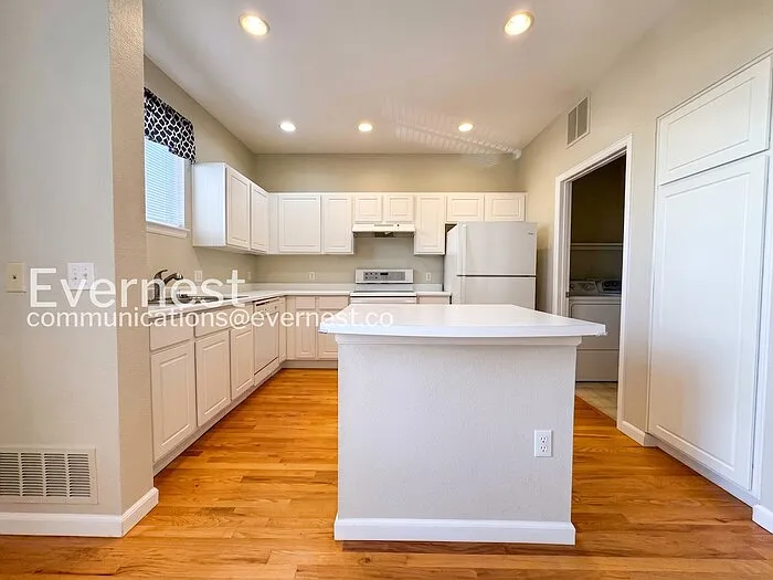 84 Spruce St #405 — Photo 7