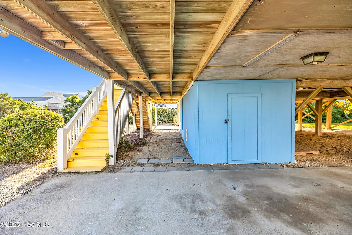 Photo 2 of 24 - 928 E Dolphin Dr - Oak Island, NC Building Photo - 928 E Dolphin Dr