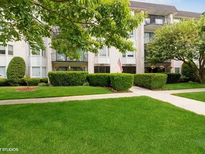 235 Ridge Rd APT 3H, Wilmette, IL, 60091