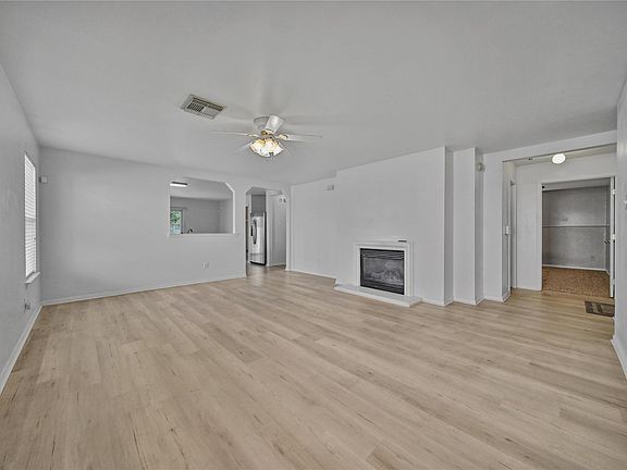 5th image of 3107 Maryfield Ln