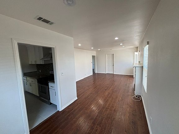 4th image of 3117 Ivar Ave