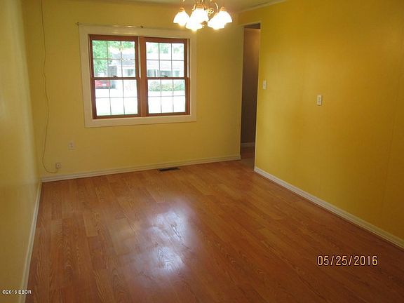5th image of 1709 W Maplewood St