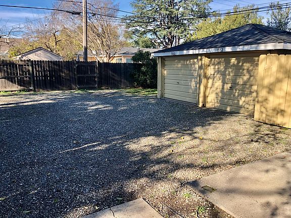 2nd image of 3862 Kroy Way