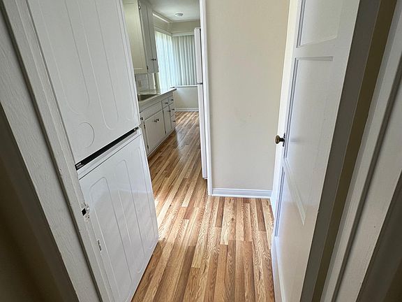 4th image of 819 Portesuello Ave