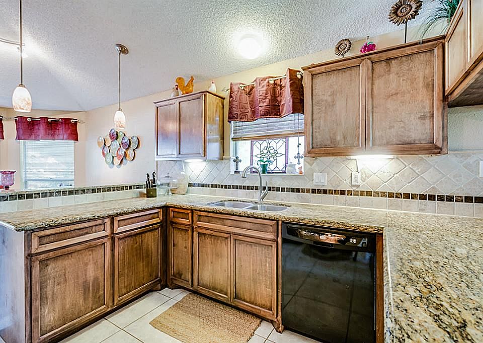1st image of 503 Old Colony Dr