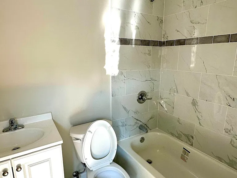 147 Vedder Ave #1 — Photo 7