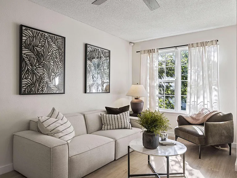 The Louis Townhomes — Photo 15
