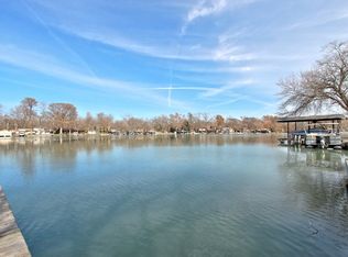 210 Admiral Benbow Ln, Mcqueeney, TX 78123