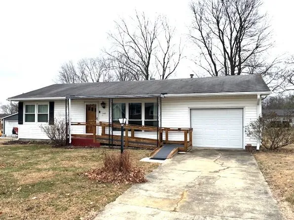 305 N 3rd St, Allendale, IL 62410