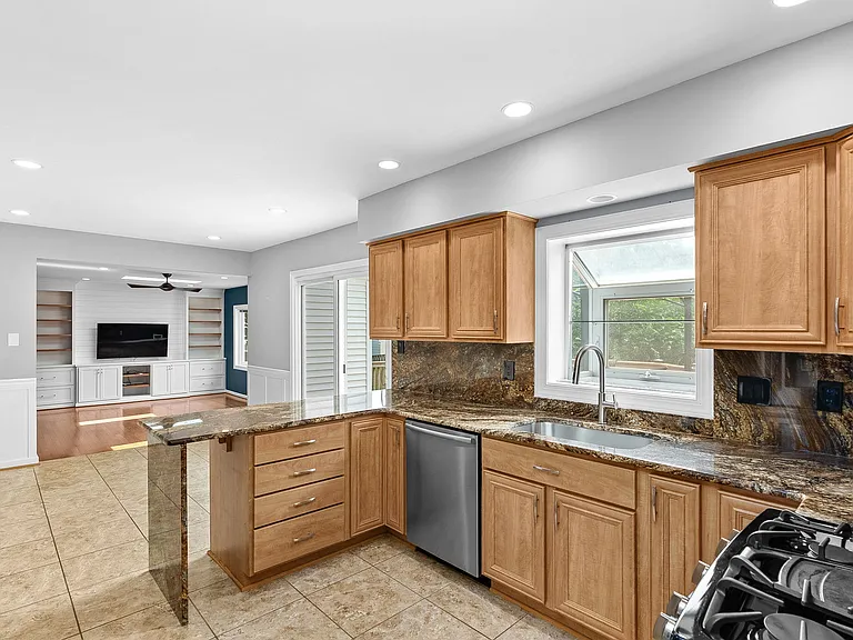 12545 Browns Ferry Rd — Photo 8