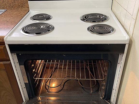 4th image of 444 N Broad St #12