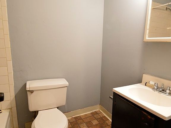 5th image of 1734 W North Avenue # Fl 2nd