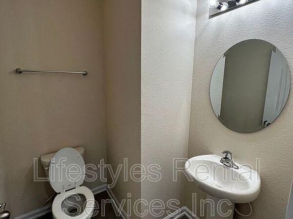 5th image of 124 Pasarela Dr
