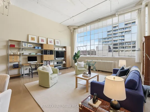 245 Carlaw Ave #203, Toronto, ON M4M 2S1