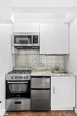 Rented by Brown Harris Stevens | media 8