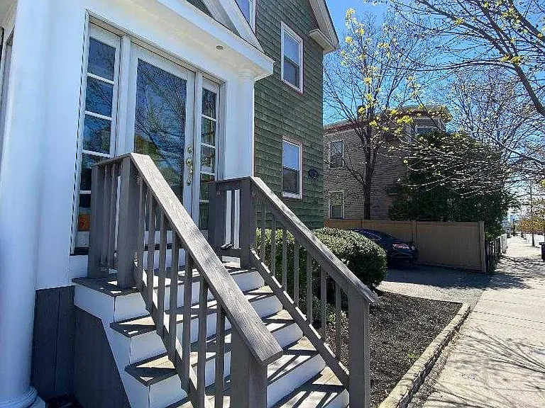 Somerville Ave — Photo 39