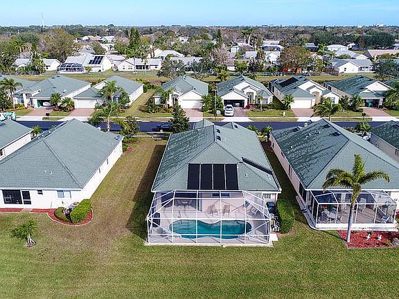 5th image of 1010 Indian Oaks Dr