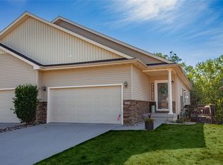 301 SW Creekside Ct, Grimes, IA 50111