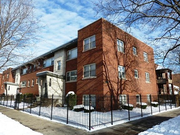 4th image of 7501 N Damen Ave