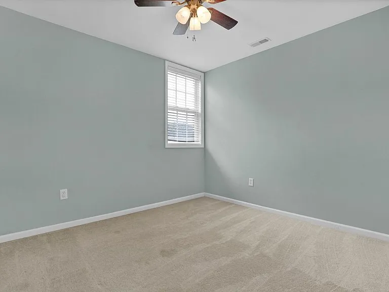 1010 Meridian Dr — Photo 20