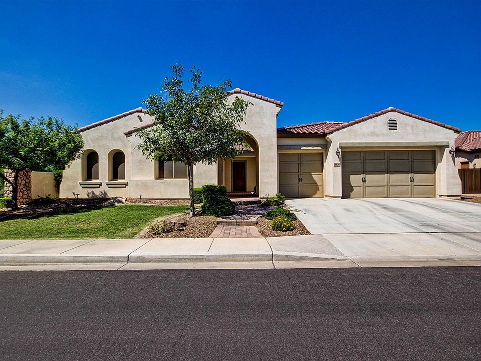 1st image of 3530 E Coconino Dr