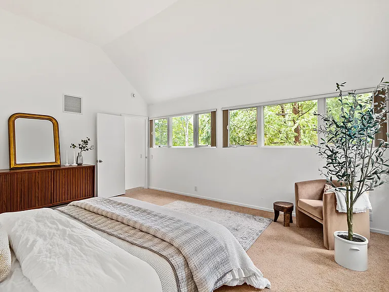 4 Foxglove Rd — Photo 12