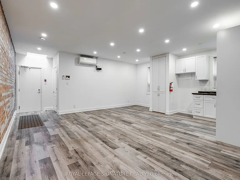 421 Danforth Ave #2 — Photo 26