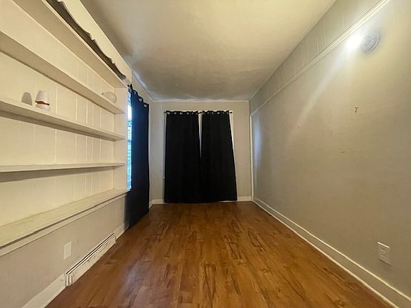 2nd image of 16229 S Park Ave