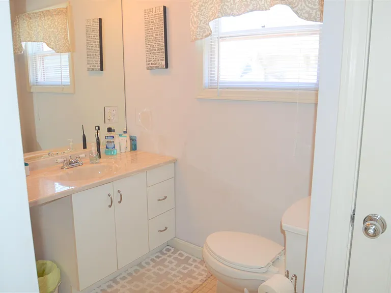 31 1/2 Franklin St #2 — Photo 15