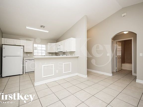 5th image of 2801 Owen Ave S