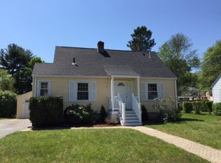 9 Rucliff St, Shrewsbury, MA 01545