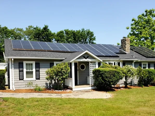 27 Forge Rd, Assonet, MA 02702