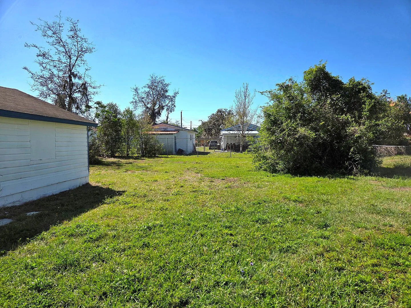 3 Bedroom Home in Lakeland — Photo 4