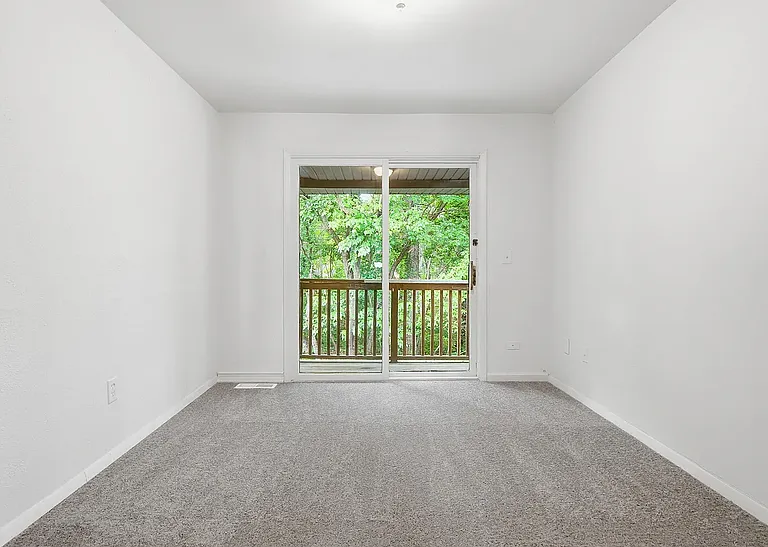 307 Cutty Ct — Photo 24