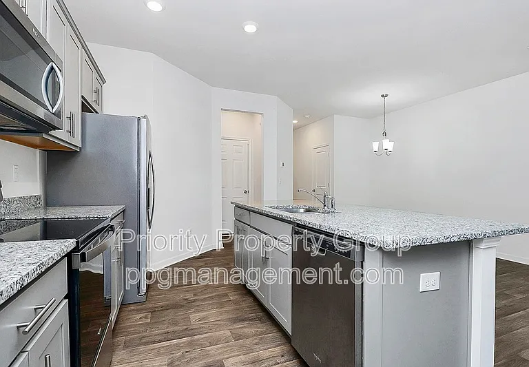 6131 Guildford Hill Ln — Photo 9