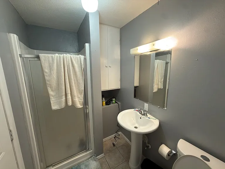 1805 S Bryan Ave — Photo 8