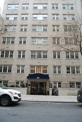 Rented by Compass | media 25